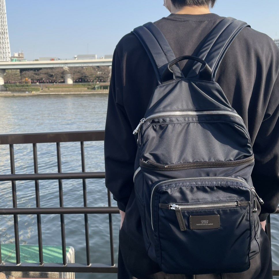 ネイビー（モデル身長182cm）