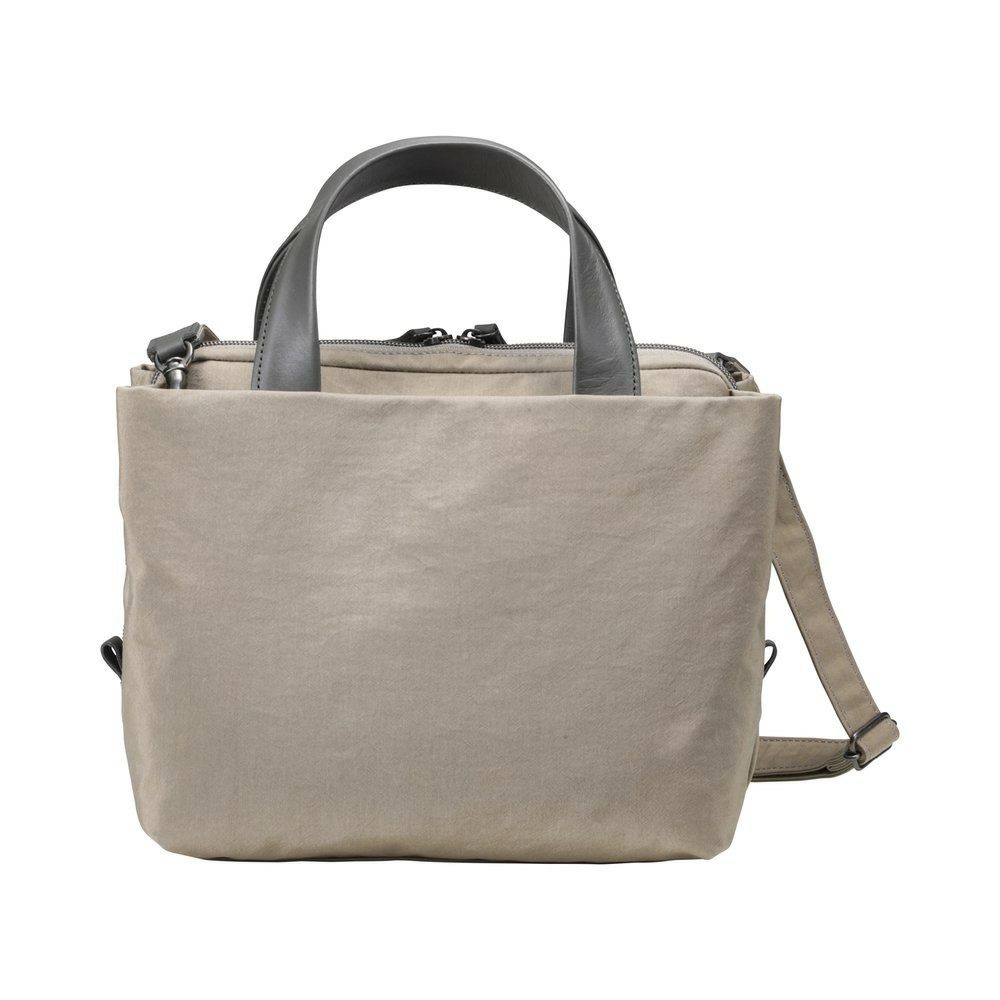 グレージュ　正面