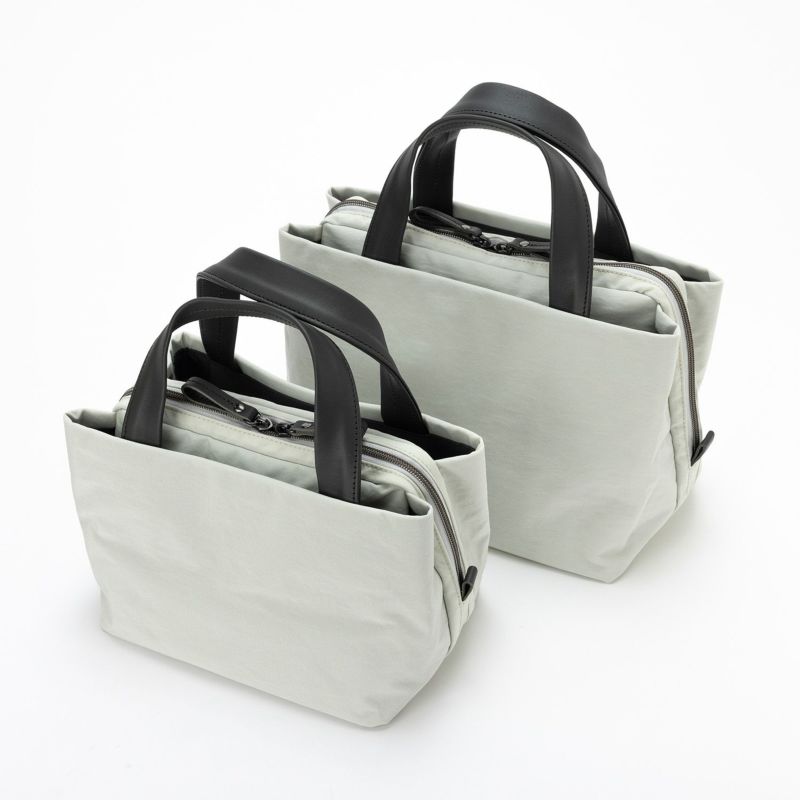 左：tre tote　右：当商品tre boston