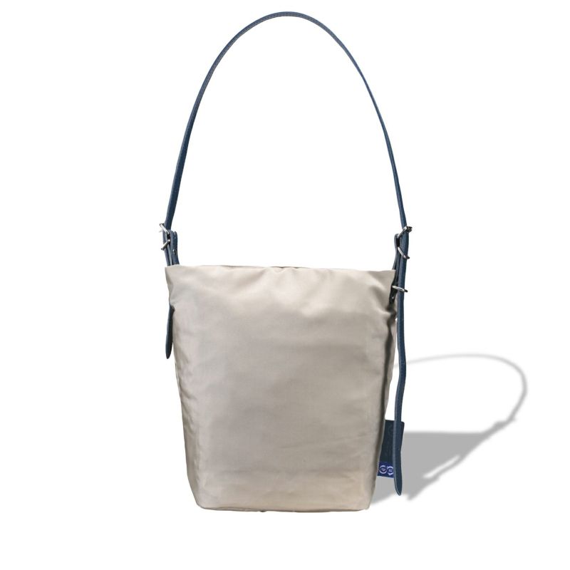 軽素材の鞄特集 | 豊岡鞄 公式オンラインショップ - Artisan［アルチザン］
