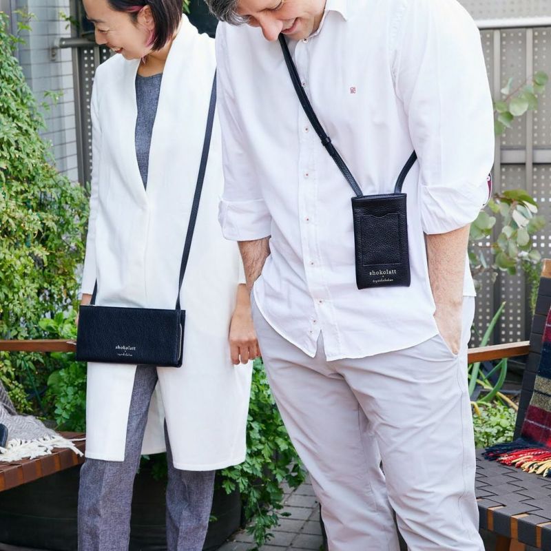 当商品とトラベルモバイルポーチS