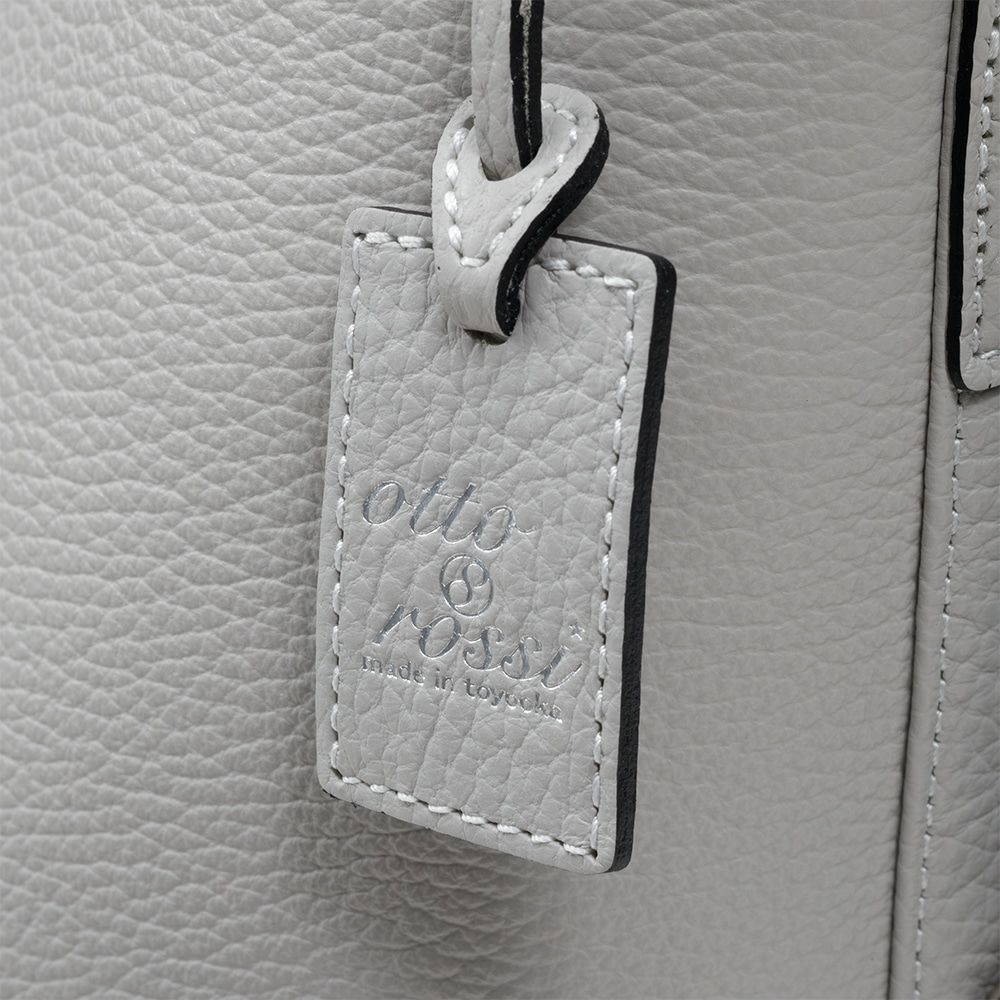 ブランドチャーム